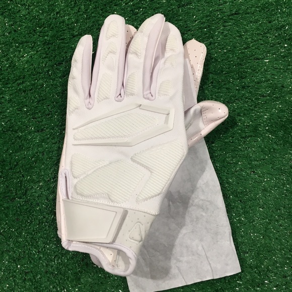 LAST PAIR!! NEW NFL CUTTERS GAMER 4.0 PADDED WR FOOTBALL GLOVES XL - Picture 2 of 6